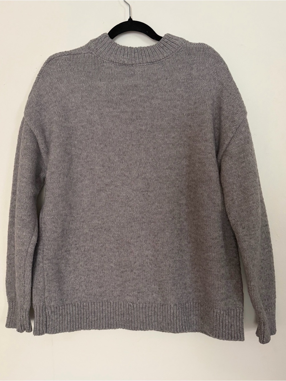 Forever 21 x Sanrio Hello Kitty Angel Gray Knit oversized Sweater Blue Bow Small - Picture 8 of 13